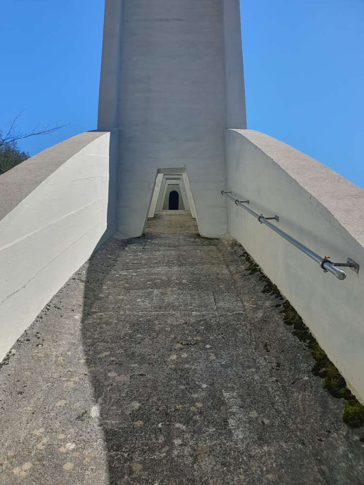 187