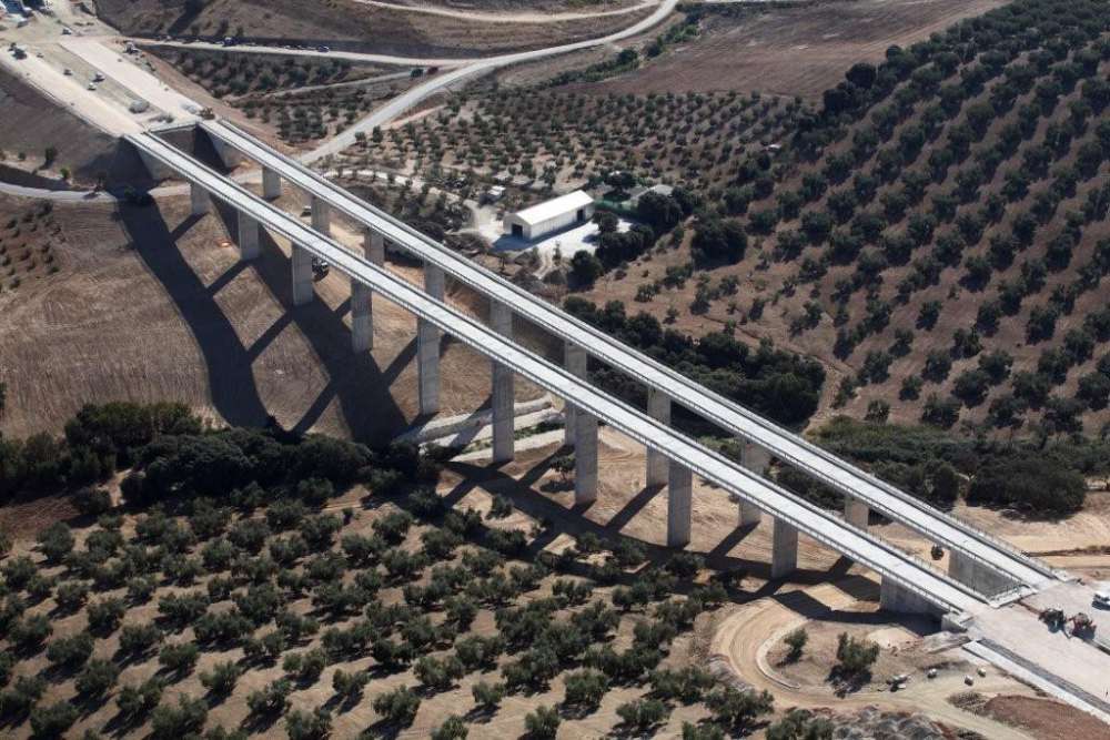 LAV Málaga  Granada. Viaductos del Arroyo de la Viñuela