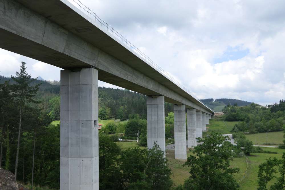 Viaductos en la LAV Vitoria-Bilbao-San Sebastián