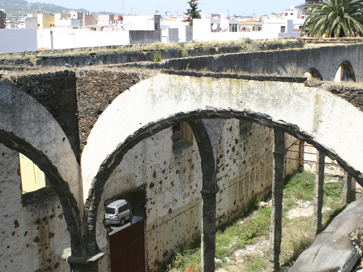 f10_2420.jpg