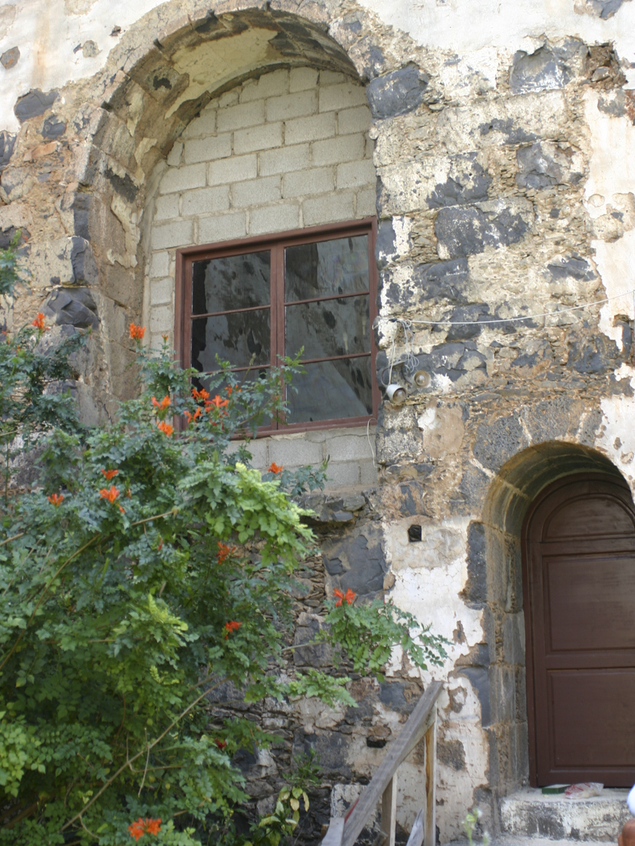 f27_2437.jpg