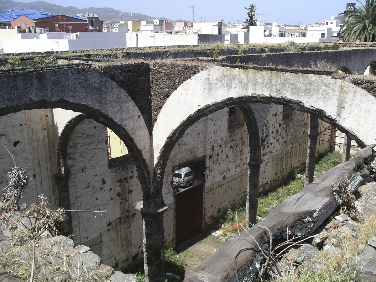 f4_2414.jpg